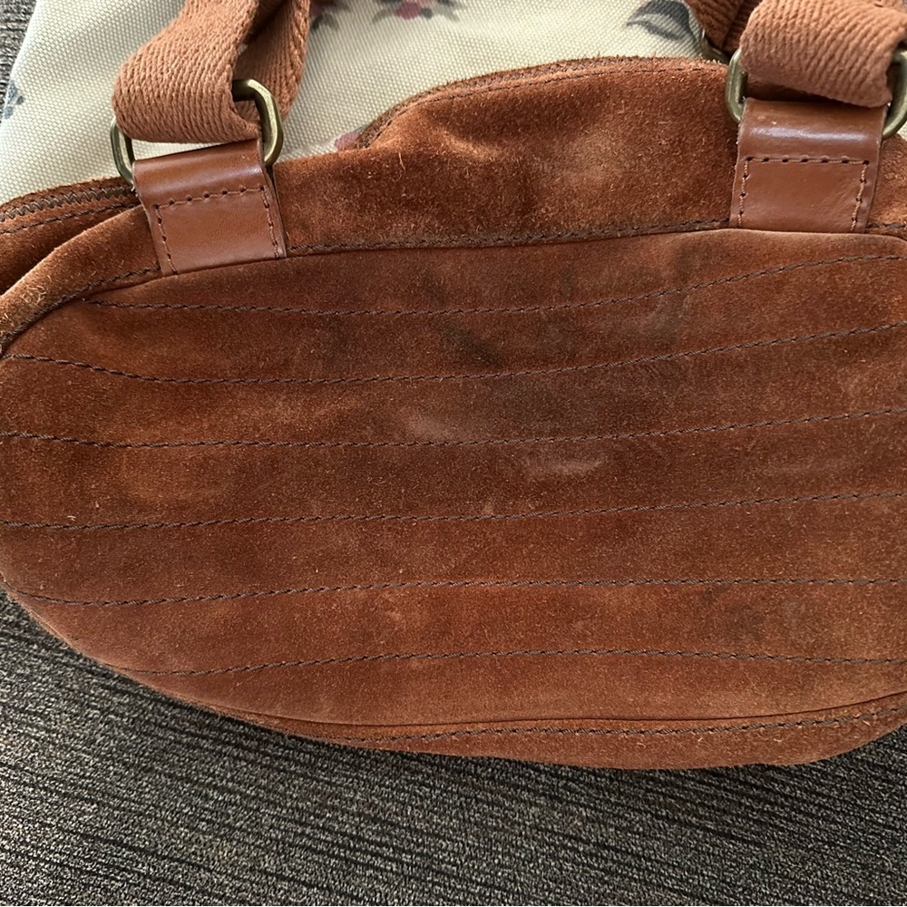 Lucky Brand Drawstring Backpack with Nature-Inspired Design - Picture 5 of 9